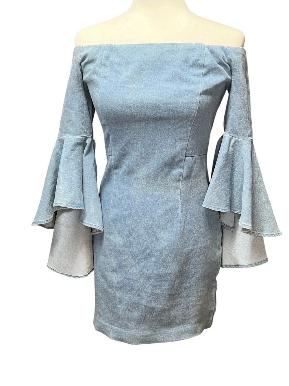 Off the Shoulder Denim Bell-Sleeve Bodycon Dress